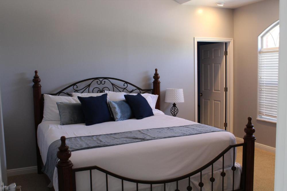 King Room interior
