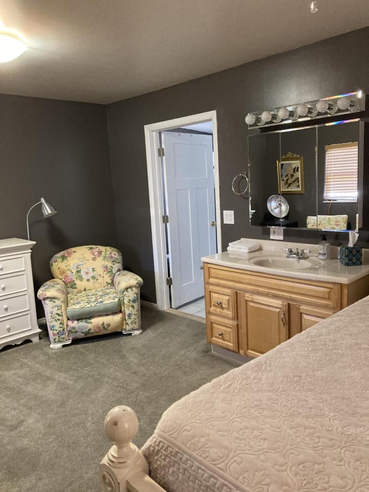 One-Bedroom Cottage interior